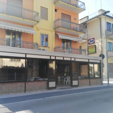 Hotel Bragozzo Соттомаріна Екстер'єр фото