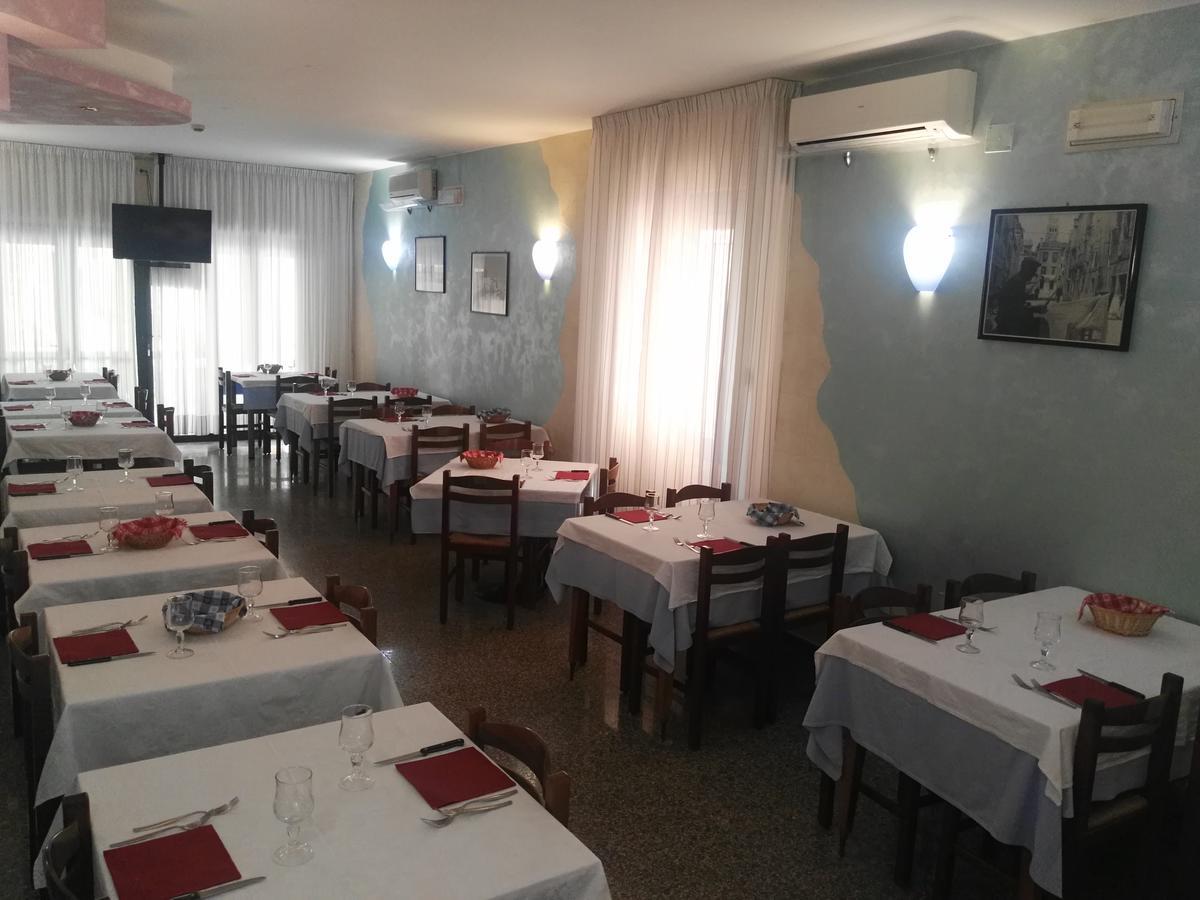 Hotel Bragozzo Соттомаріна Екстер'єр фото